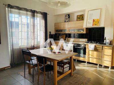 Maison - 135 m² - 6 pièces