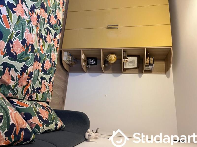 Chambre - 9 m² - 1 pièce