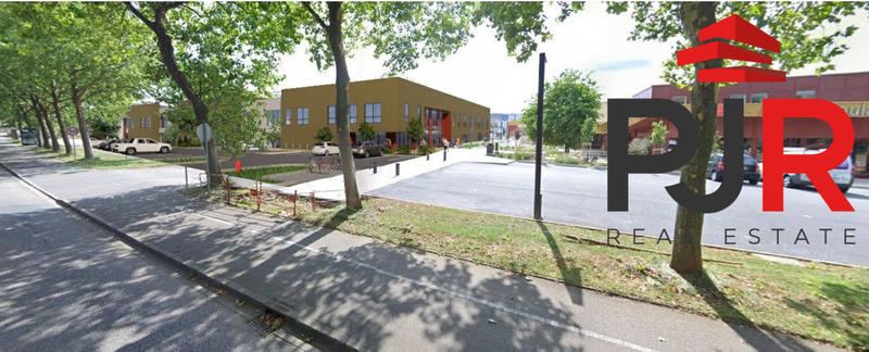 Local commercial - 571 m²