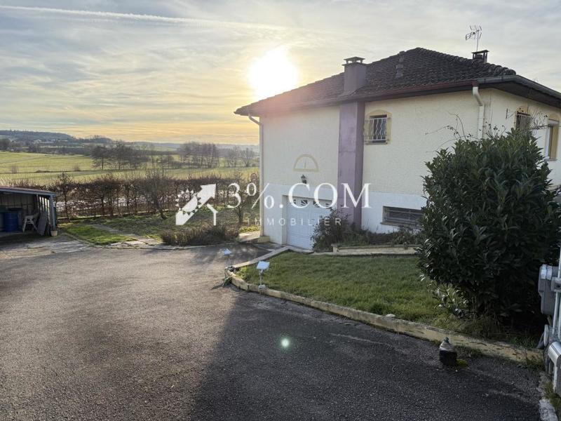 Maison - 93 m² - 4 pièces