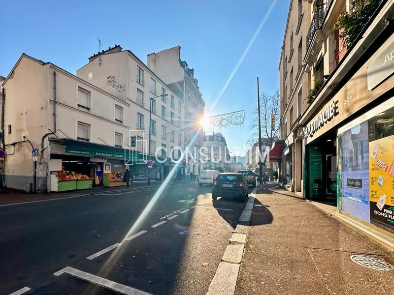 Local commercial - 200 m²