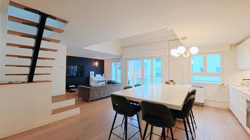 Appartement - 140 m² - 4 pièces