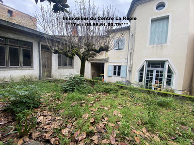 Maison - 230 m² - 10 pièces