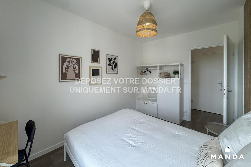 Chambre - 9 m² - 4 pièces