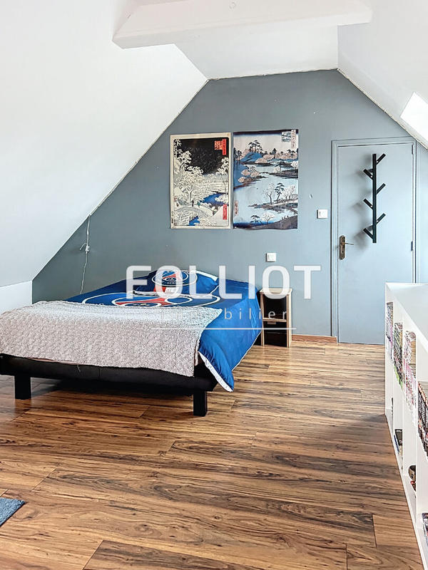 Maison - 171 m² - 7 pièces