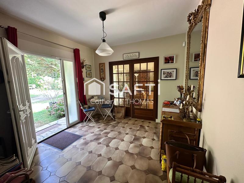 Villa - 255 m² - 7 pièces