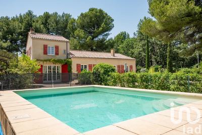 Maison - 185 m² - 6 pièces