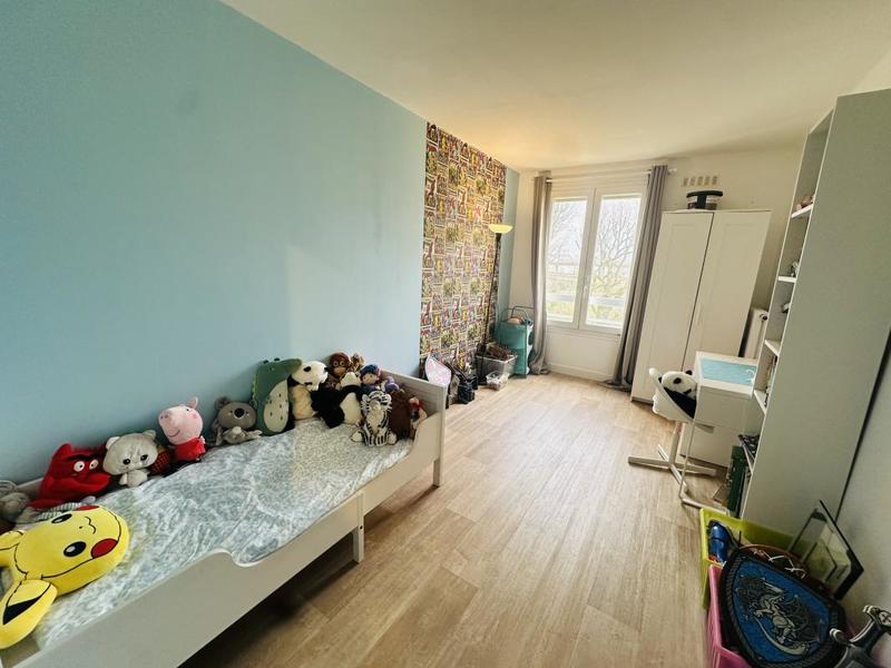 Appartement - 97 m² - 5 pièces