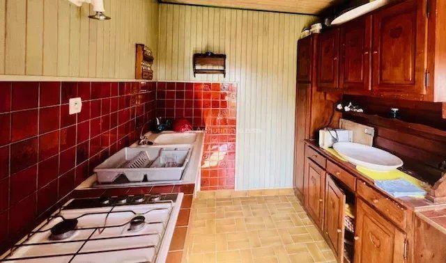 Maison - 168 m² - 8 pièces