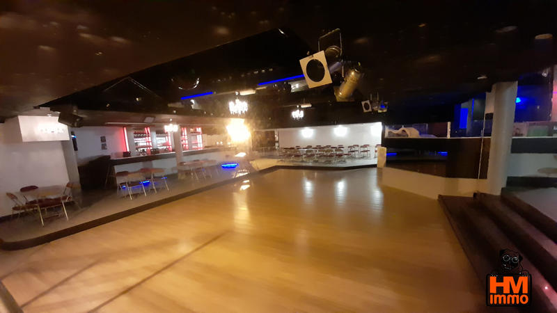 Fonds de commerce - 624 m²