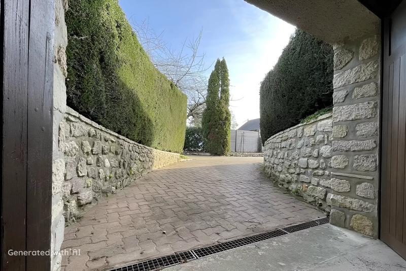 Maison - 193 m² - 8 pièces