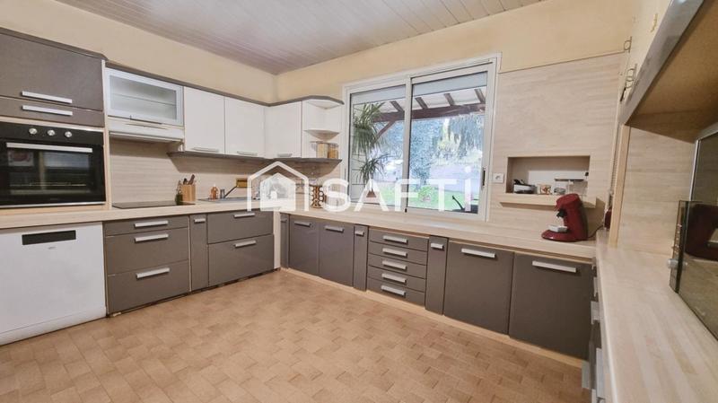 Maison - 191 m² - 11 pièces