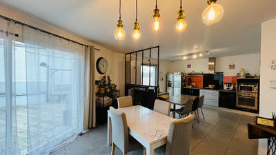 Maison - 137 m² - 5 pièces