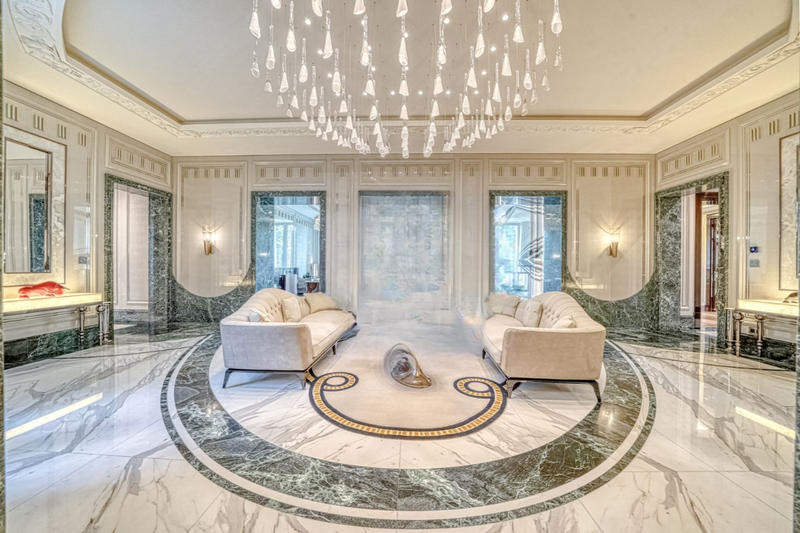 Appartement - 572 m² - 8 pièces