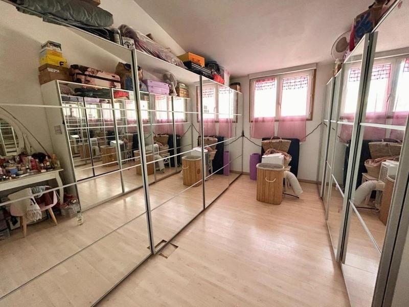 Appartement - 149 m² - 5 pièces