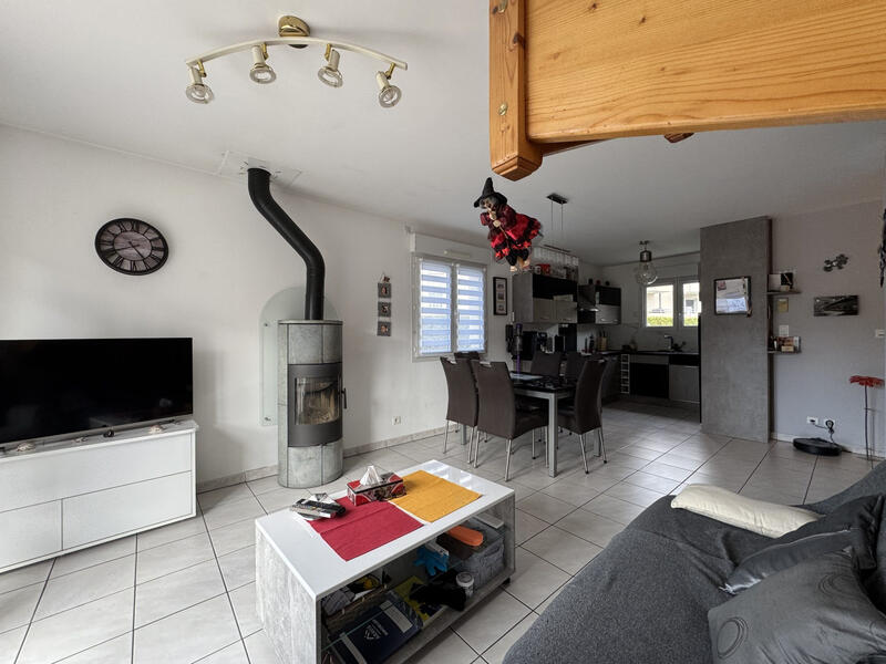 Maison - 69 m² - 5 pièces