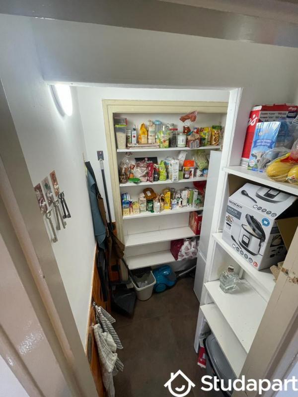 Chambre - 14 m² - 1 pièce