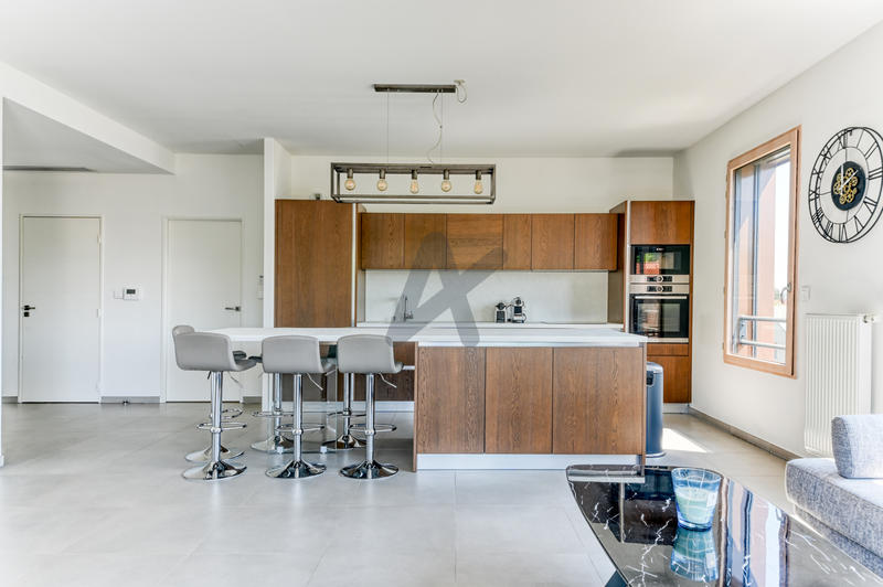 Appartement - 106 m² - 4 pièces