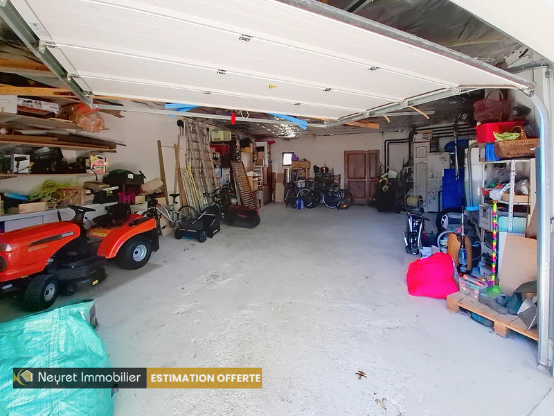 Maison - 308 m² - 10 pièces