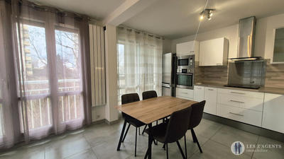 Appartement - 68 m² - 3 pièces