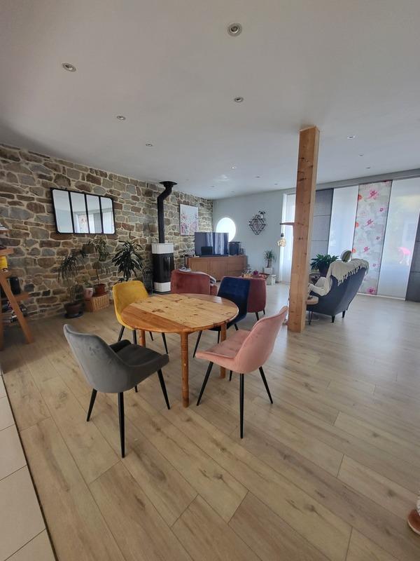 Maison - 134 m² - 8 pièces