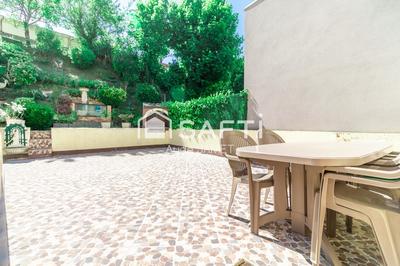 Maison - 228 m² - 8 pièces