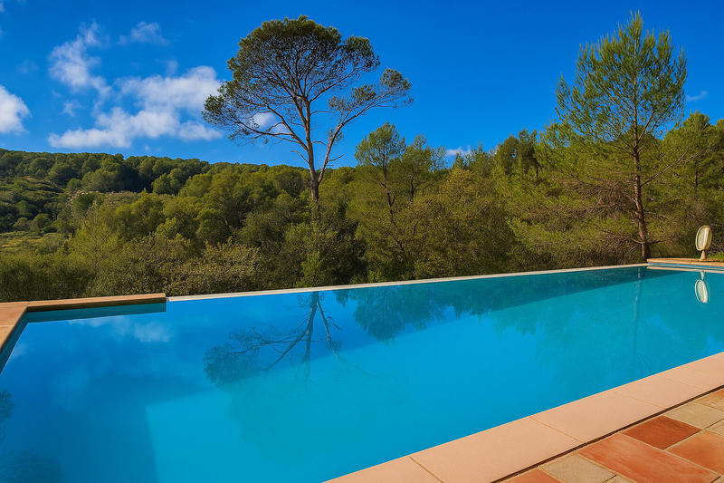 Maison - 137 m² - 4 pièces