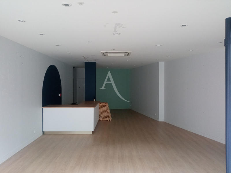 Local commercial - 80 m²