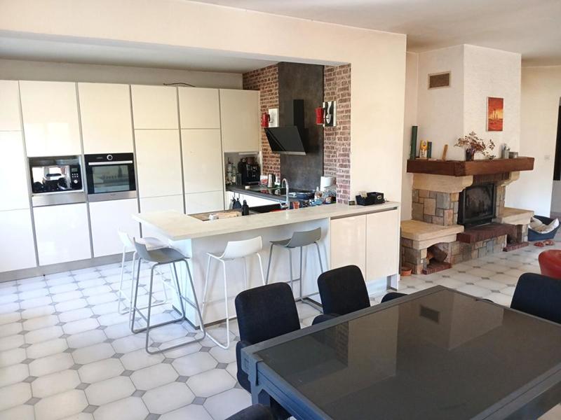Maison - 161 m² - 5 pièces