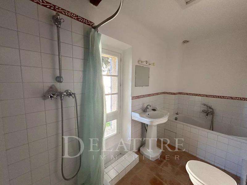 Villa - 100 m² - 5 pièces