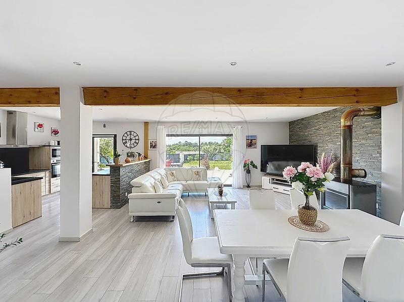 Maison - 128 m² - 5 pièces