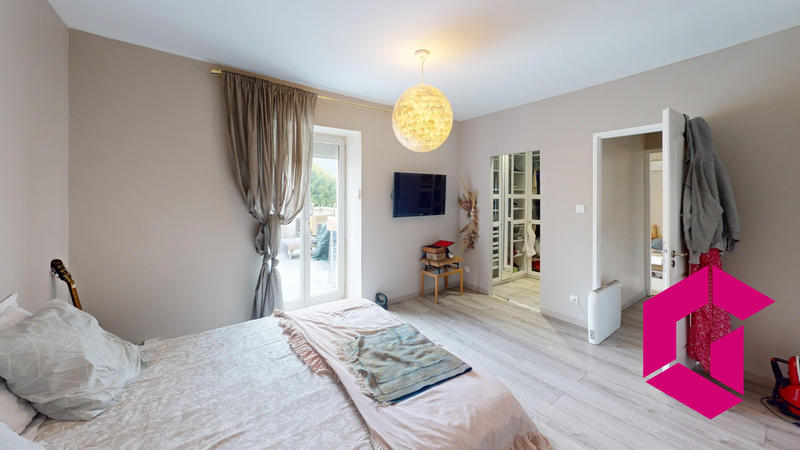 Maison - 160 m² - 7 pièces