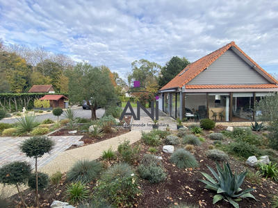 Maison ancienne - 181 m² - 6 pièces