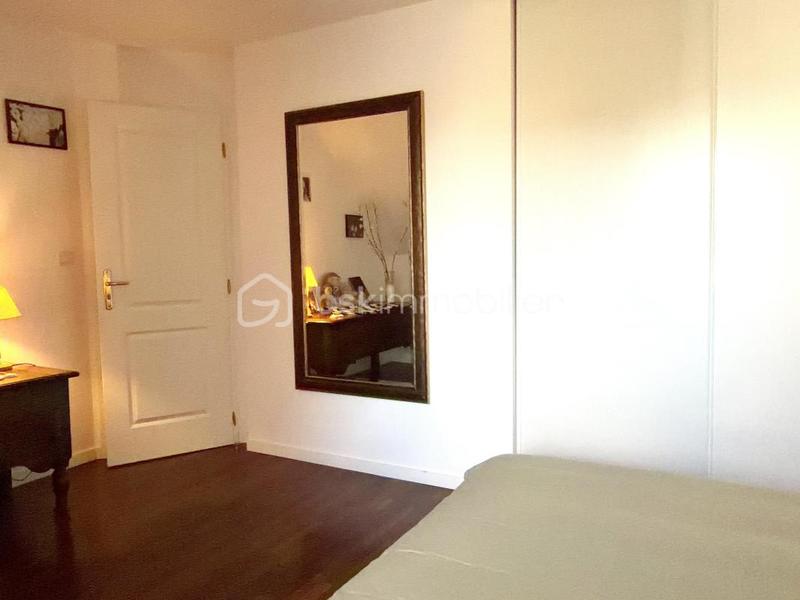 Maison traditionnelle - 105 m² - 5 pièces