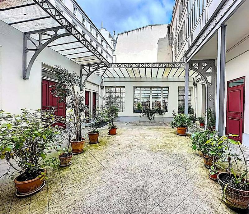 Duplex - 345 m² - 8 pièces