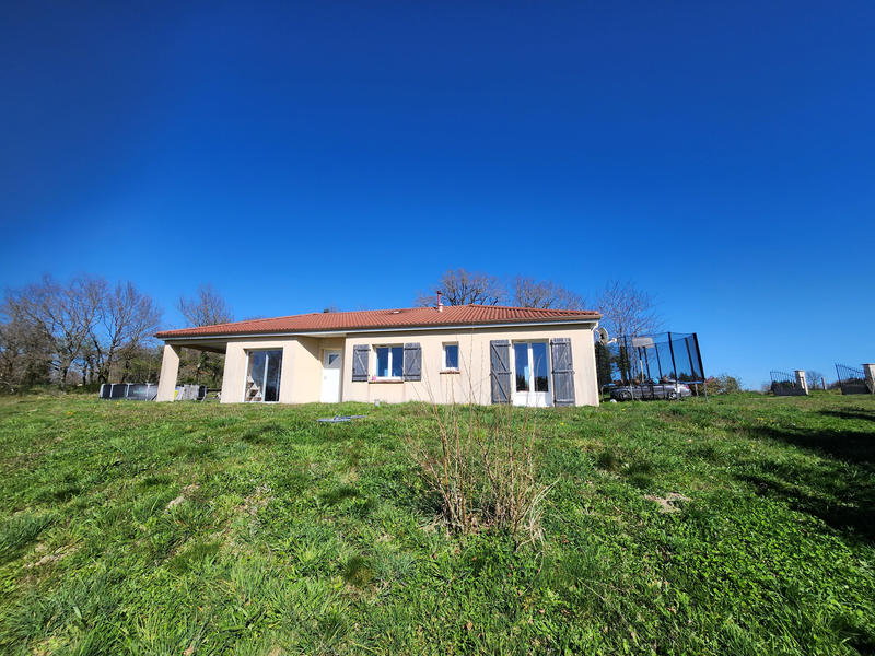 Maison - 95 m² - 5 pièces