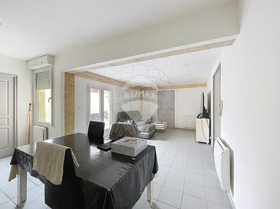 Immeuble - 140 m² - 7 pièces