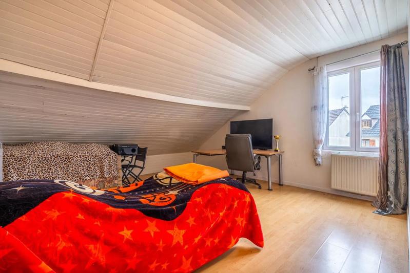 Maison de ville - 95 m² - 5 pièces