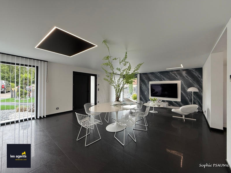 Maison - 103 m² - 4 pièces