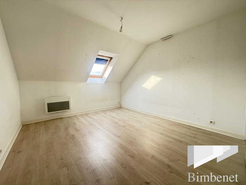 Maison traditionnelle - 141 m² - 6 pièces