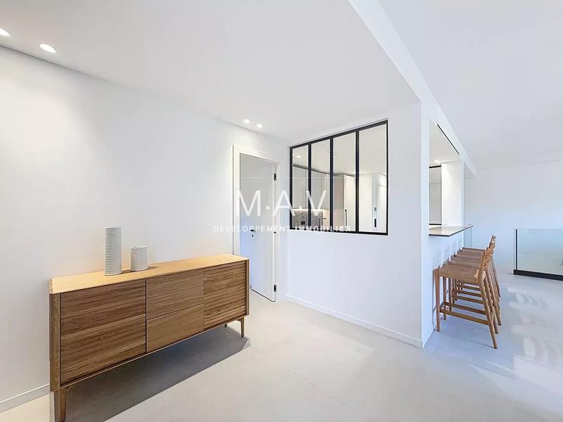 Villa - 190 m² - 6 pièces