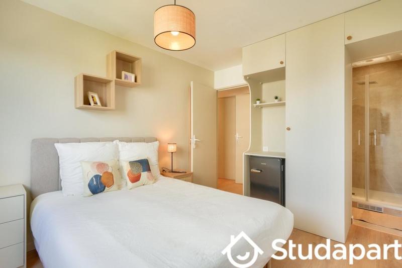 Chambre - 10 m² - 1 pièce