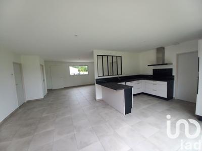 Maison - 102 m² - 4 pièces