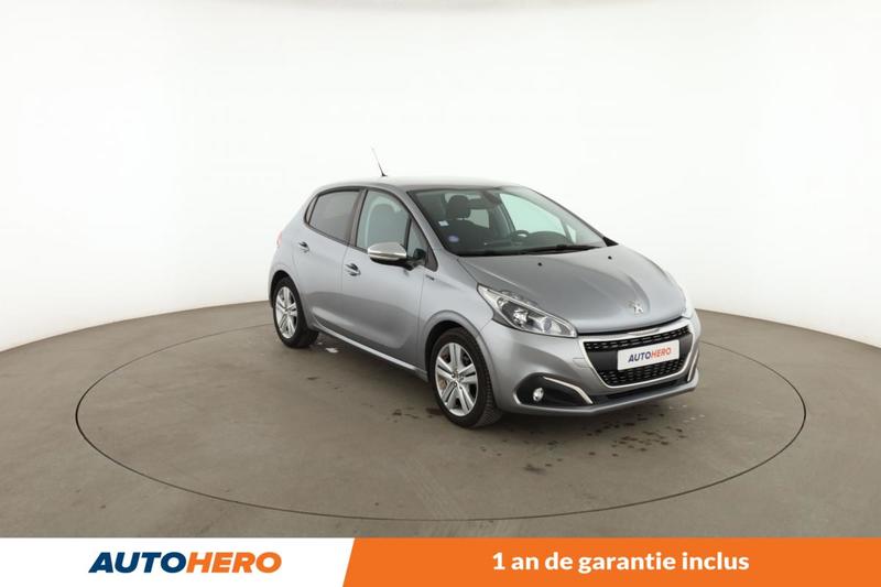 Peugeot 208 1.2 PureTech Signature 5p 82 ch