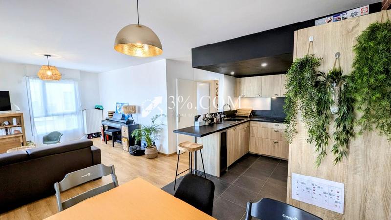 Appartement - 80 m² - 4 pièces