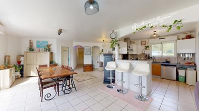 Maison - 120 m² - 6 pièces