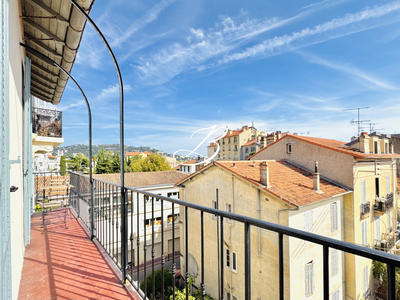 Appartement - 83 m² - 4 pièces