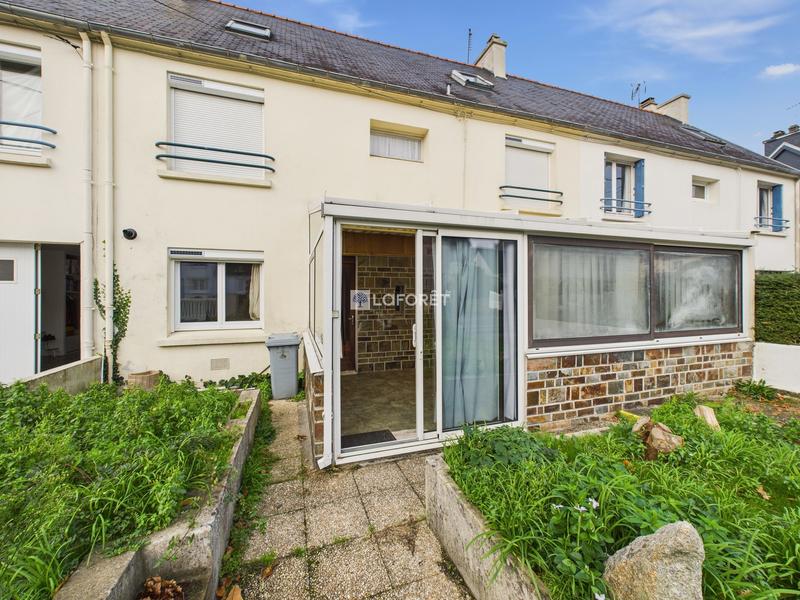 Maison traditionnelle - 99 m² - 7 pièces