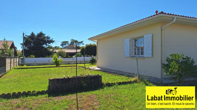 Maison - 95 m² - 4 pièces