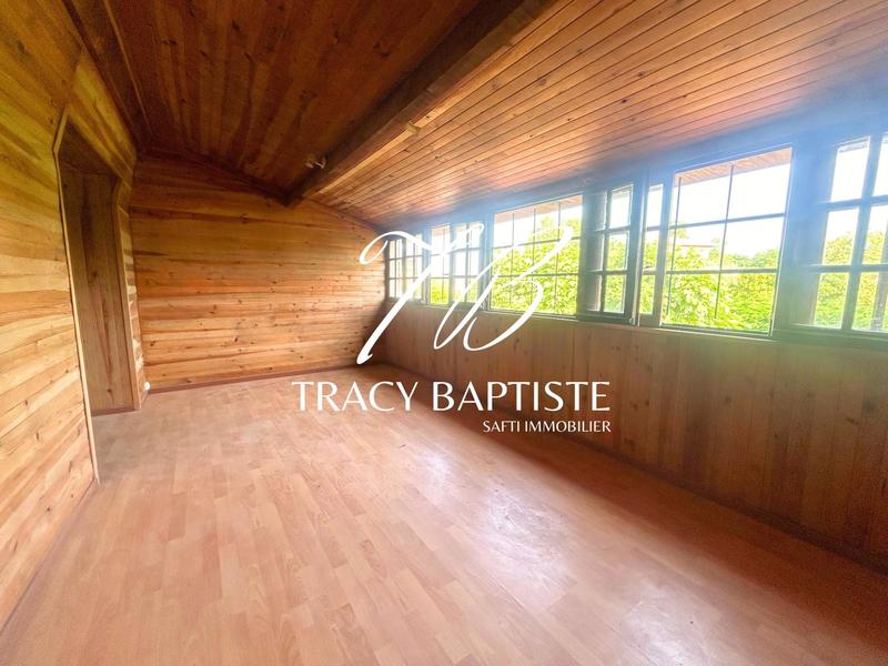 Maison - 225 m² - 7 pièces